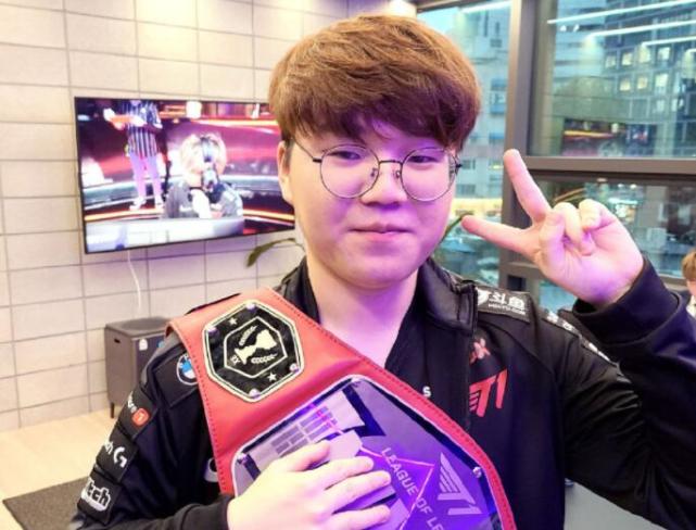 关键在于球 关键在于球