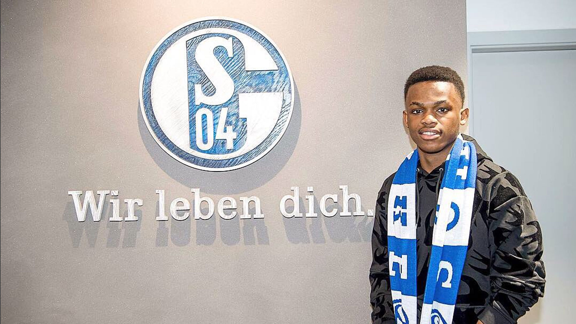 并以早场覆 并以早场覆